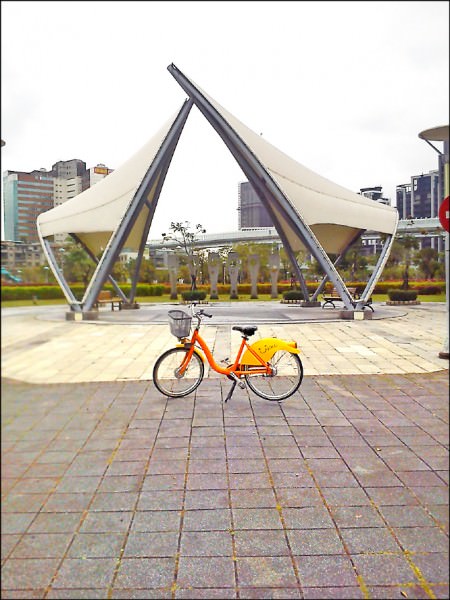 圖為YouBike新莊區昌平公園站。（交通局提供）